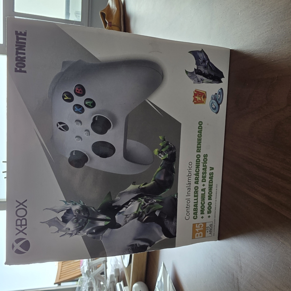 White Xbox Controller with Standard Layout